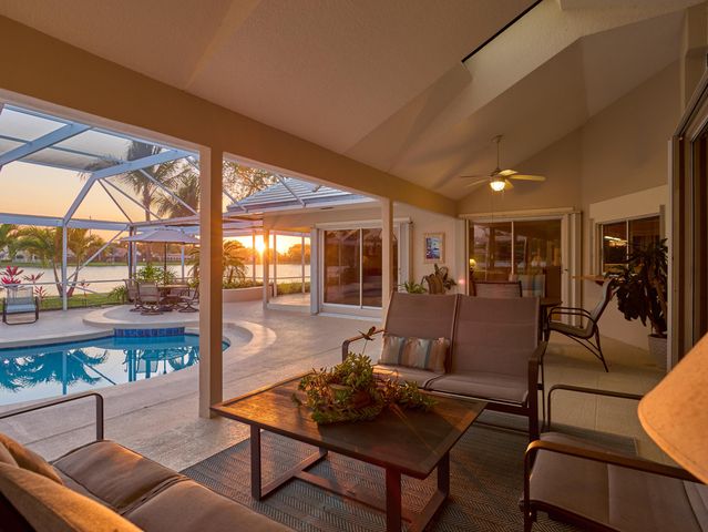 206 Thornton Court, Palm Beach Gardens, FL 33418