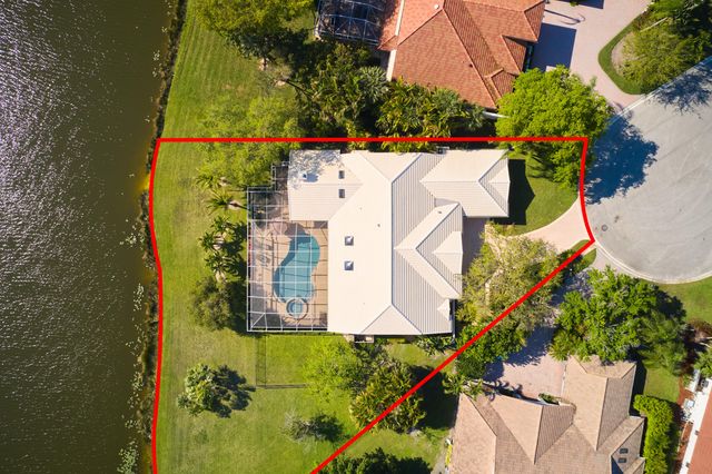 206 Thornton Court, Palm Beach Gardens, FL 33418