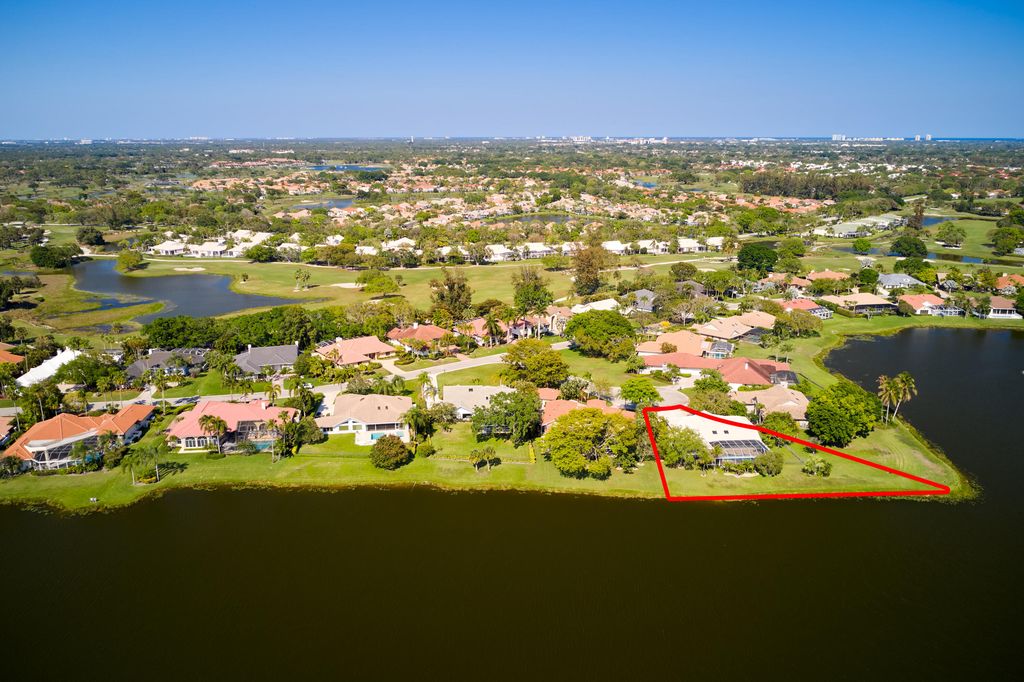 206 Thornton Court, Palm Beach Gardens, FL 33418