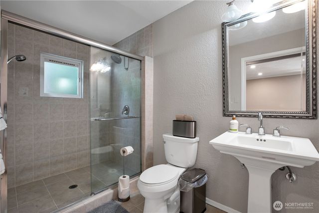 6738 Old Olympic Highway SW, Olympia, WA 98512