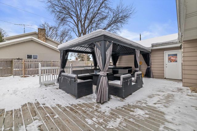 2902 23rd STREET, Kenosha, WI 53140