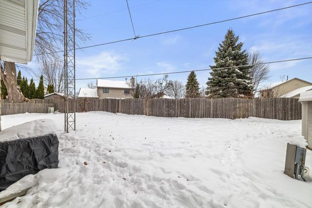 2902 23rd STREET, Kenosha, WI 53140