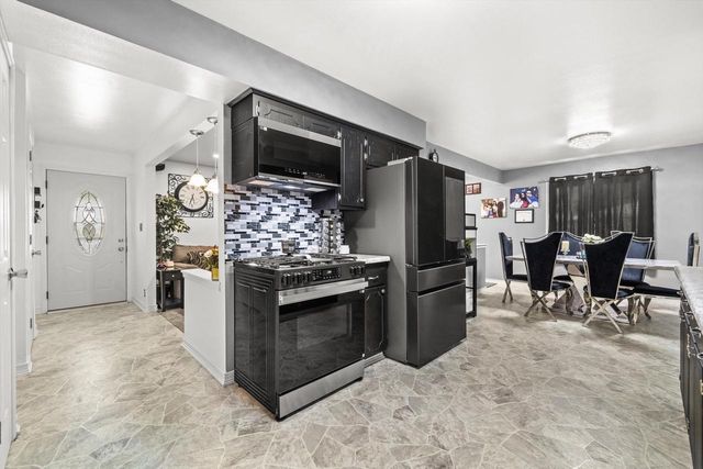 2902 23rd STREET, Kenosha, WI 53140