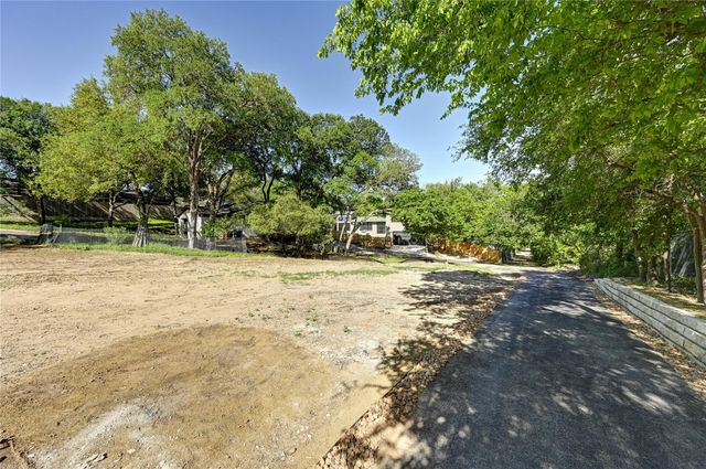 2000-2A Breeze HOLW, Austin, TX 78741