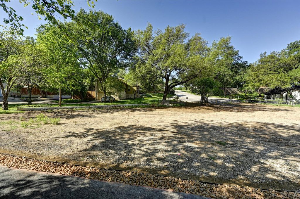 2000-2A Breeze HOLW, Austin, TX 78741