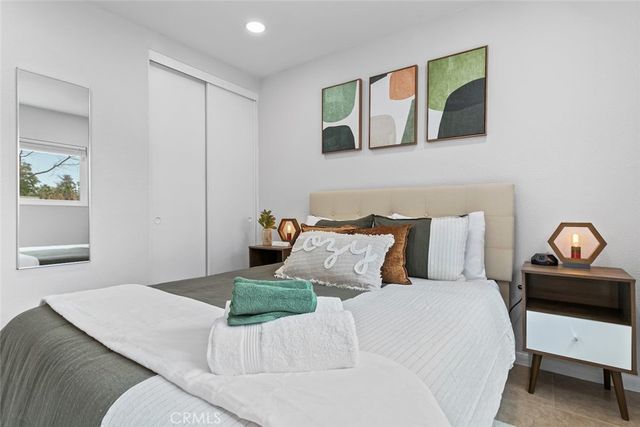 7090 Emerson Avenue, Yucca Valley, CA 92284