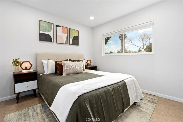 7090 Emerson Avenue, Yucca Valley, CA 92284