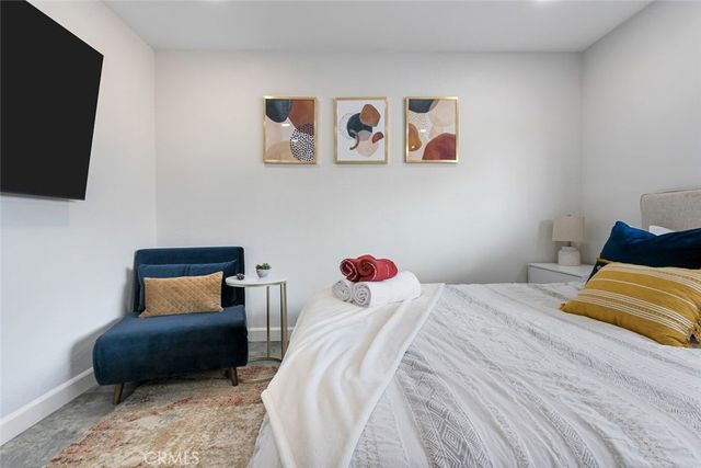 7090 Emerson Avenue, Yucca Valley, CA 92284