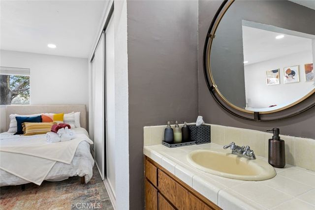 7090 Emerson Avenue, Yucca Valley, CA 92284