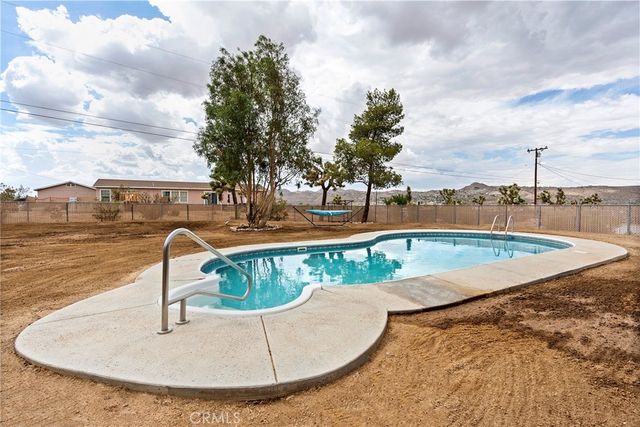 7090 Emerson Avenue, Yucca Valley, CA 92284