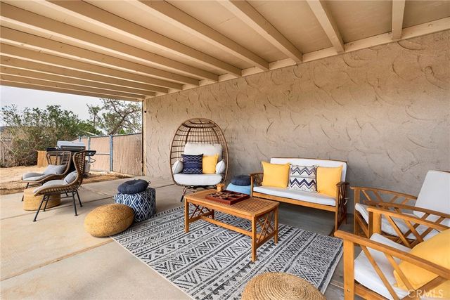 7090 Emerson Avenue, Yucca Valley, CA 92284