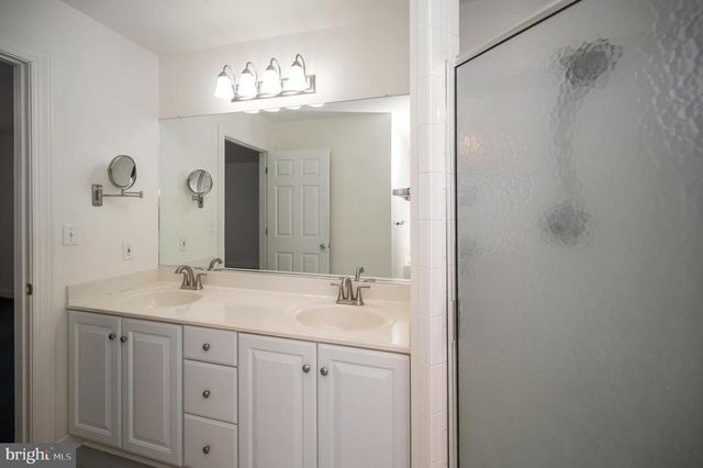 210 SAYLERS CREEK RD, Locust Grove, VA 22508