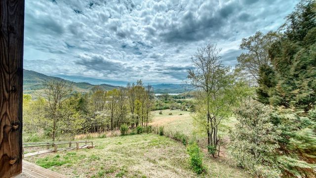 2230 Shiver Way, Hiawassee, GA 30546