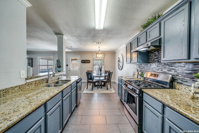 4102 Texas Palm Dr, Converse, TX 78109