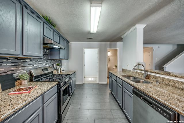 4102 Texas Palm Dr, Converse, TX 78109