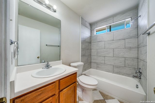 4102 Texas Palm Dr, Converse, TX 78109