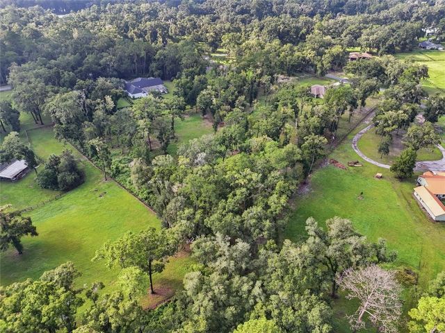 16 LAKESIDE DRIVE, Ocala, FL 34482