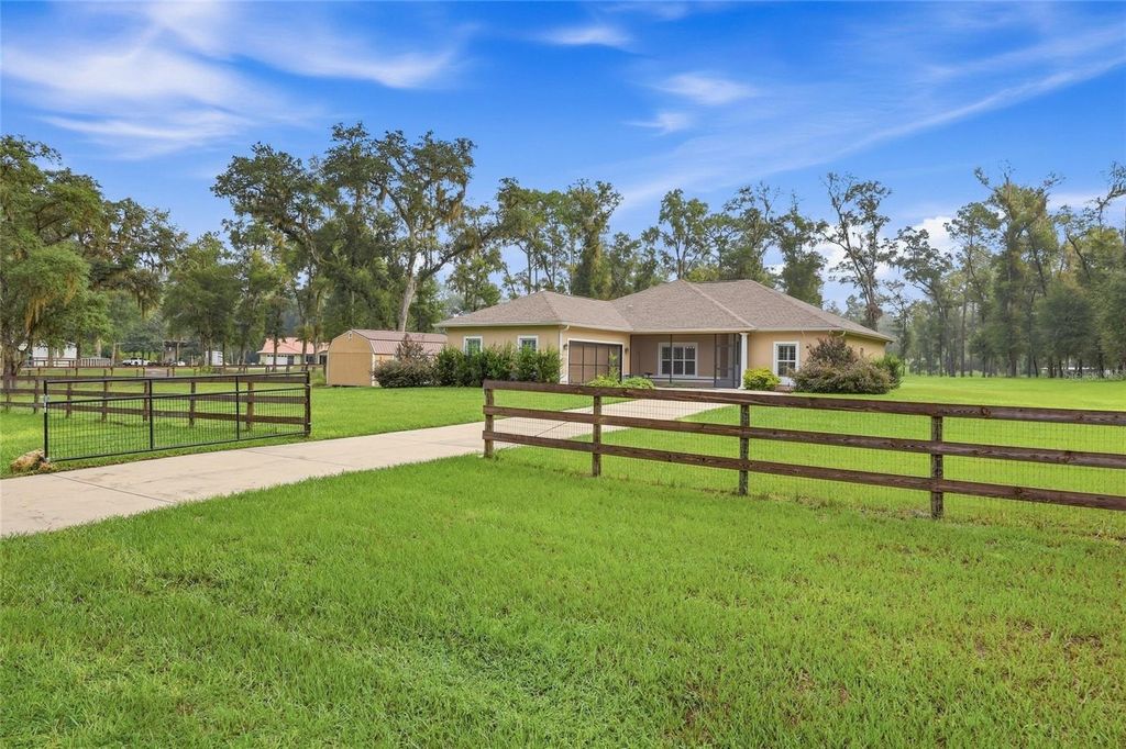 16 LAKESIDE DRIVE, Ocala, FL 34482