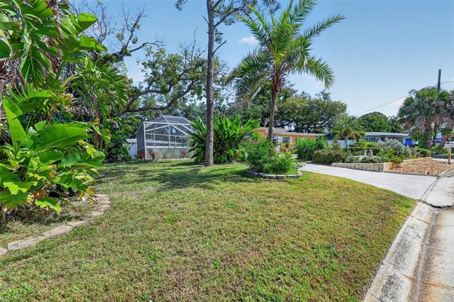 209 WESTWINDS DRIVE, Palm Harbor, FL 34683