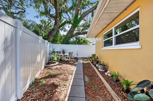 209 WESTWINDS DRIVE, Palm Harbor, FL 34683