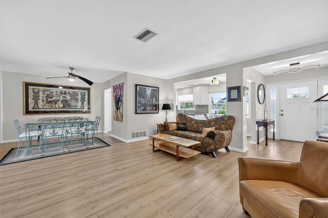 209 WESTWINDS DRIVE, Palm Harbor, FL 34683