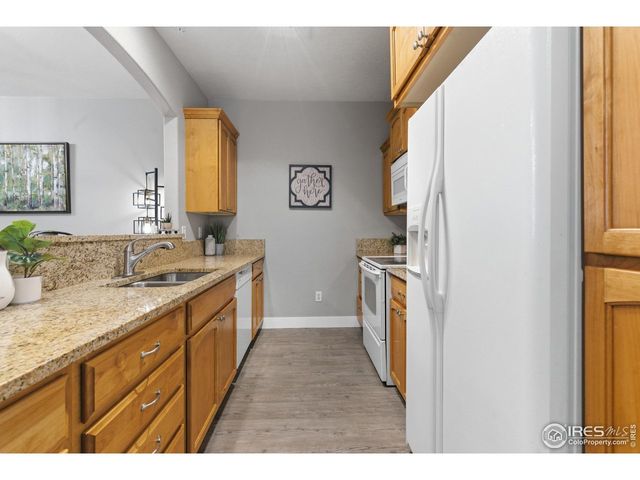 4101 Crittenton Ln 301, Wellington, CO 80549