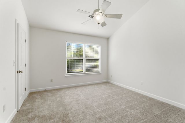105 4th Ave Apt 404, Murfreesboro, TN 37130