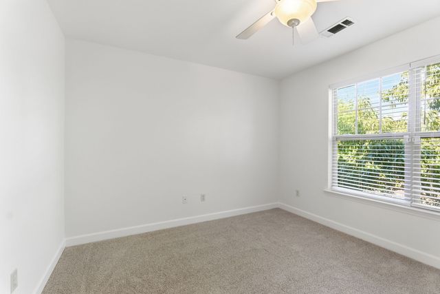 105 4th Ave Apt 404, Murfreesboro, TN 37130