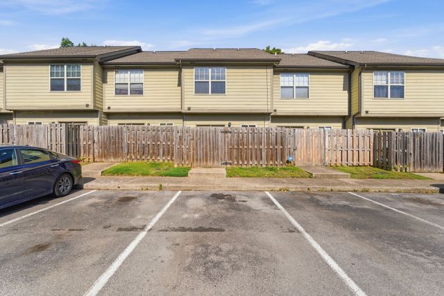 105 4th Ave Apt 404, Murfreesboro, TN 37130