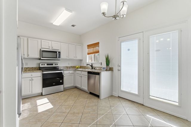 105 4th Ave Apt 404, Murfreesboro, TN 37130