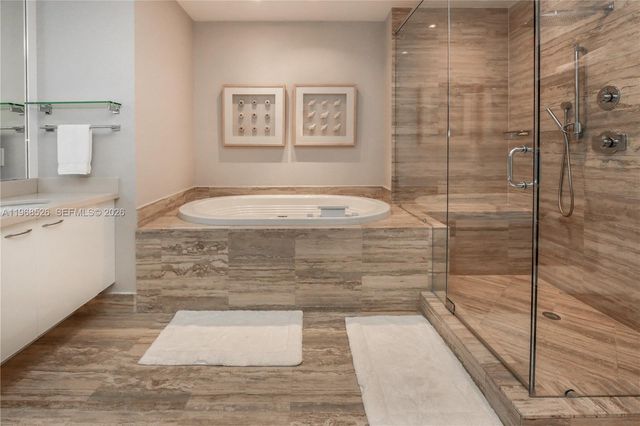 16001 Collins Ave 1102, Sunny Isles Beach, FL 33160