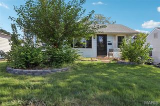 9343 Stansberry Avenue, St Louis, MO 63134