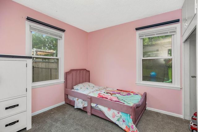 903 NE 67th Place, Gladstone, MO 64118
