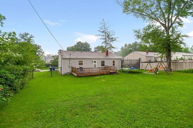 903 NE 67th Place, Gladstone, MO 64118