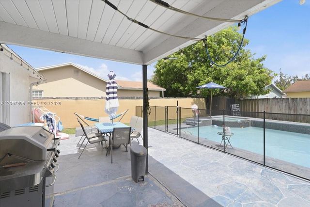 10960 NW 21st Street, Sunrise, FL 33322