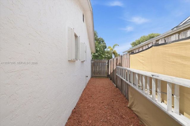 10960 NW 21st Street, Sunrise, FL 33322