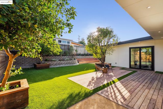 4616 Elmwood Rd, El Sobrante, CA 94803