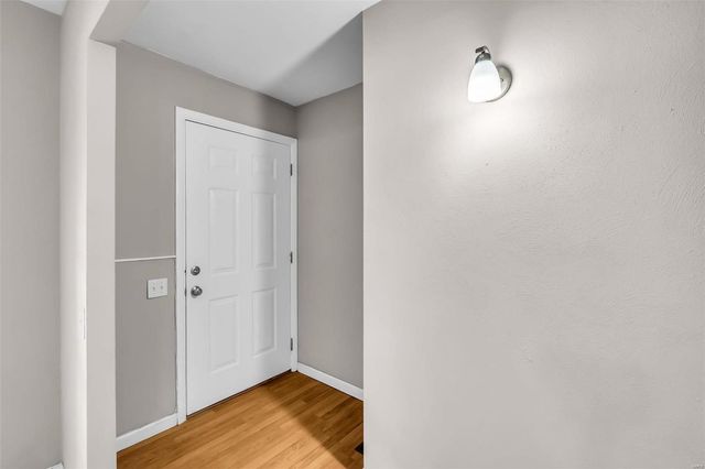 1849 Atmore Drive, St Louis, MO 63136