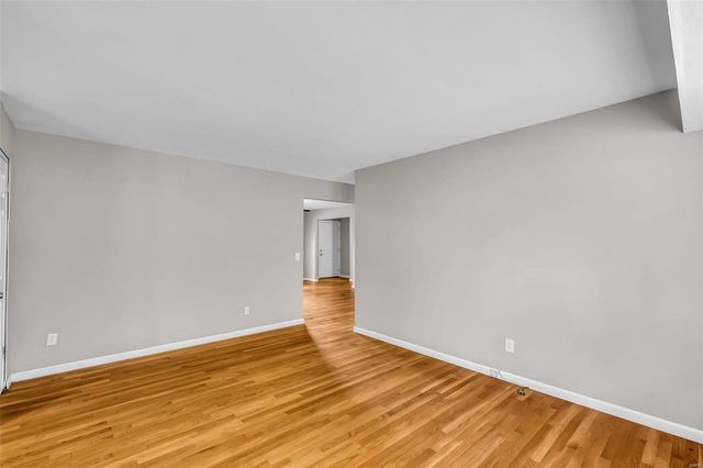1849 Atmore Drive, St Louis, MO 63136