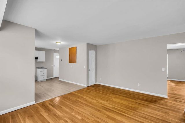 1849 Atmore Drive, St Louis, MO 63136