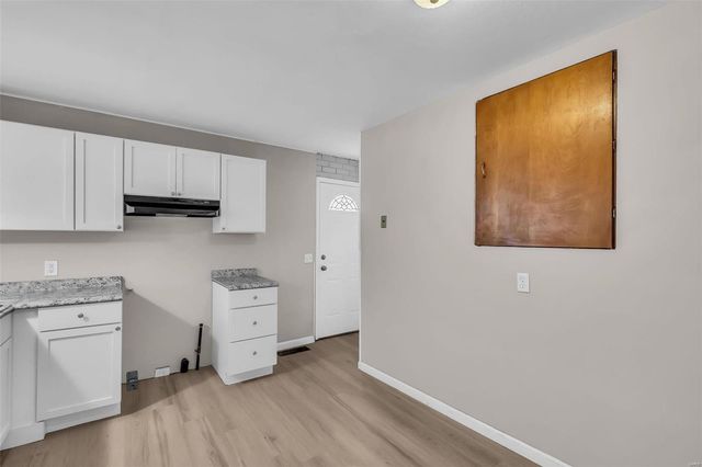 1849 Atmore Drive, St Louis, MO 63136