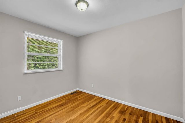 1849 Atmore Drive, St Louis, MO 63136