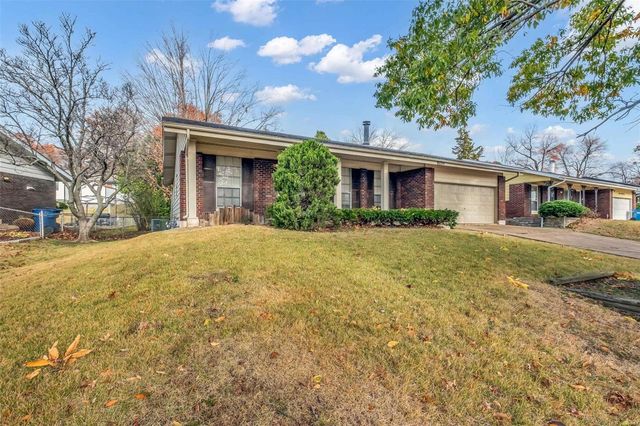 1849 Atmore Drive, St Louis, MO 63136