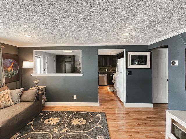 201 E 5TH AVENUE, North Pole, AK 99705