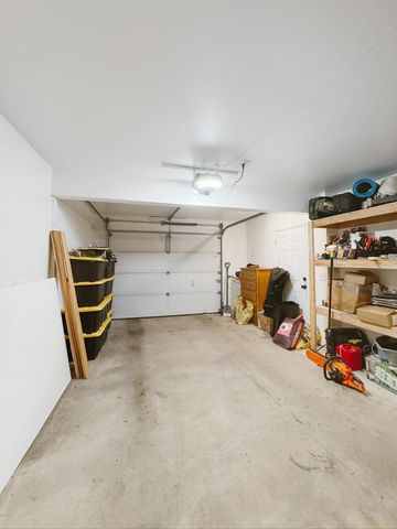 201 E 5TH AVENUE, North Pole, AK 99705