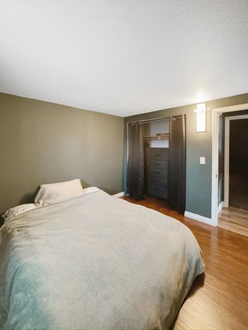 201 E 5TH AVENUE, North Pole, AK 99705