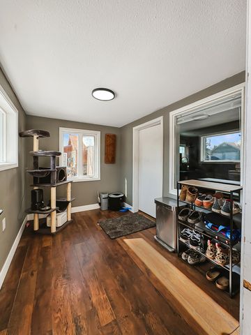 201 E 5TH AVENUE, North Pole, AK 99705