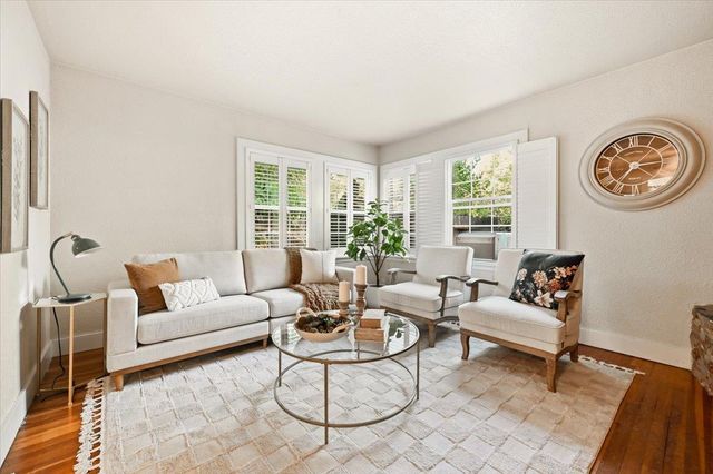 13272 La Barr Meadows Rd, Grass Valley, CA 95949
