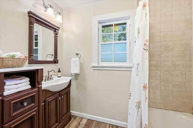 13272 La Barr Meadows Rd, Grass Valley, CA 95949