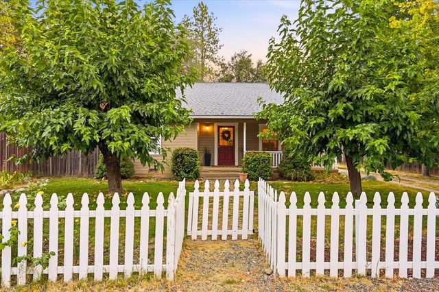 13272 La Barr Meadows Rd, Grass Valley, CA 95949